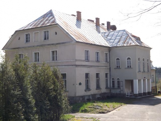 Gostkowo, okolice Bytowa, pałac, sprzedaż, 1980 m2, 1 290 000 zł.